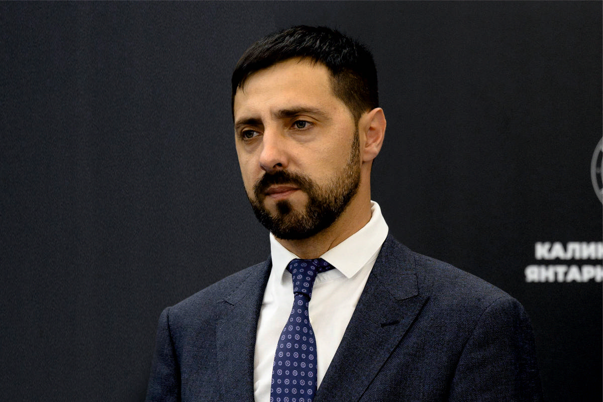 к прямой речи Ломакин